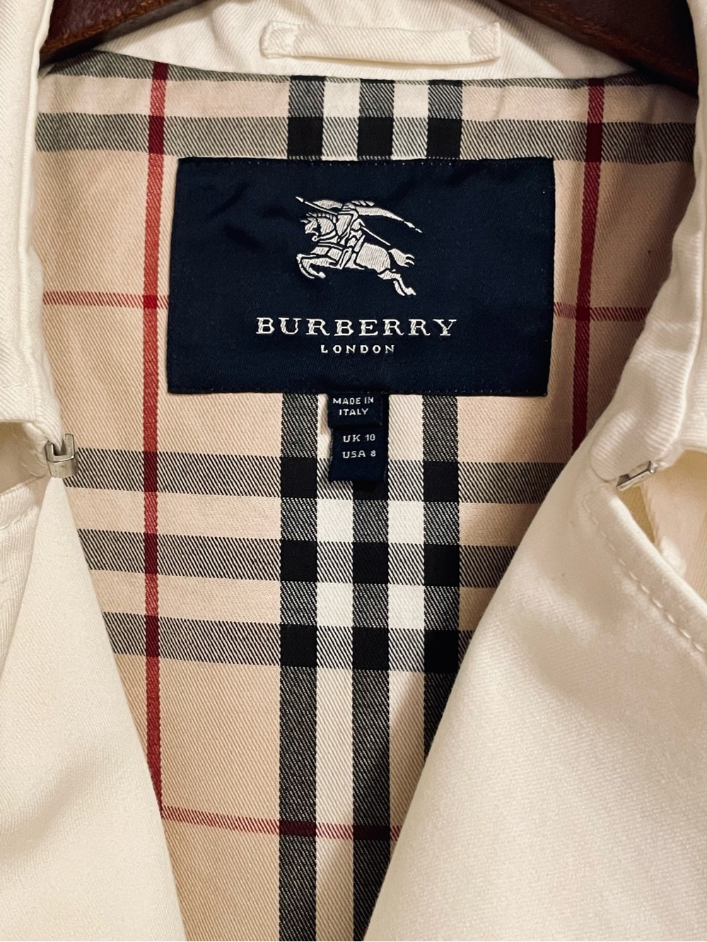 Burberry Women's Cream Double-Breasted Trench Coat with Signature Check Lining - Picture 3 of 7